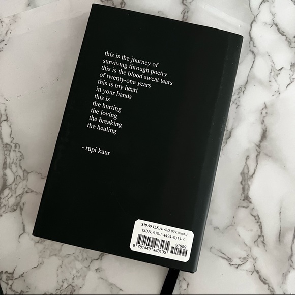 *NEW* milk and honey by Rupi Kaur - Picture 5 of 13